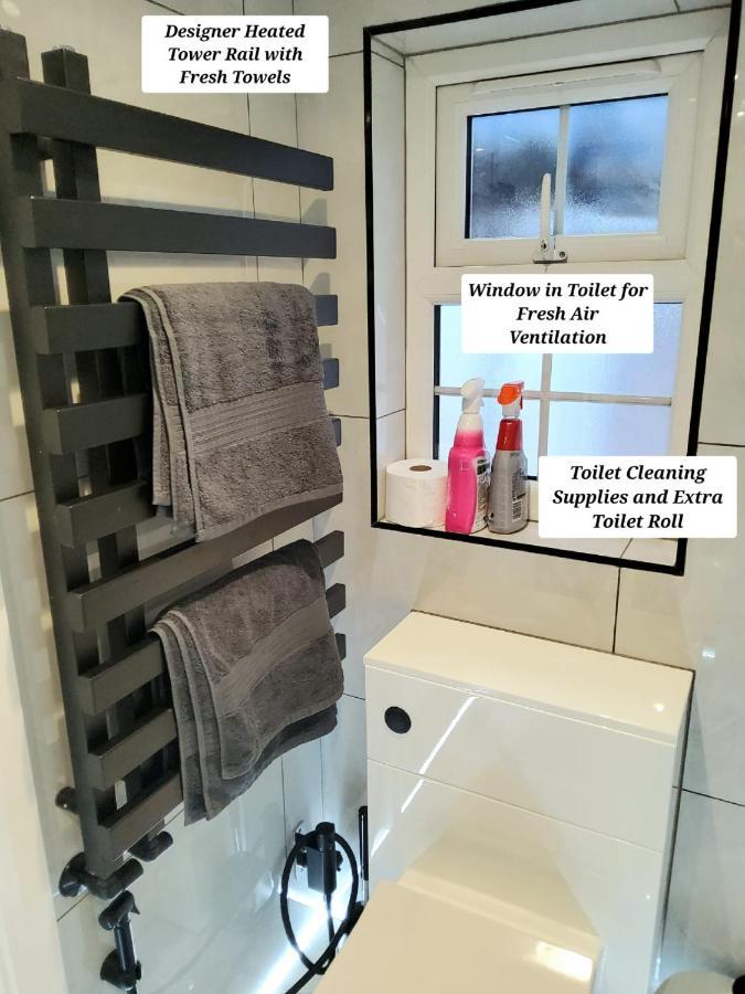Air Conditioned Modern Double Bed Room With Private Attached Bathroom - Free Parking - Near London Heathrow Airport & Southall Broadway מראה חיצוני תמונה